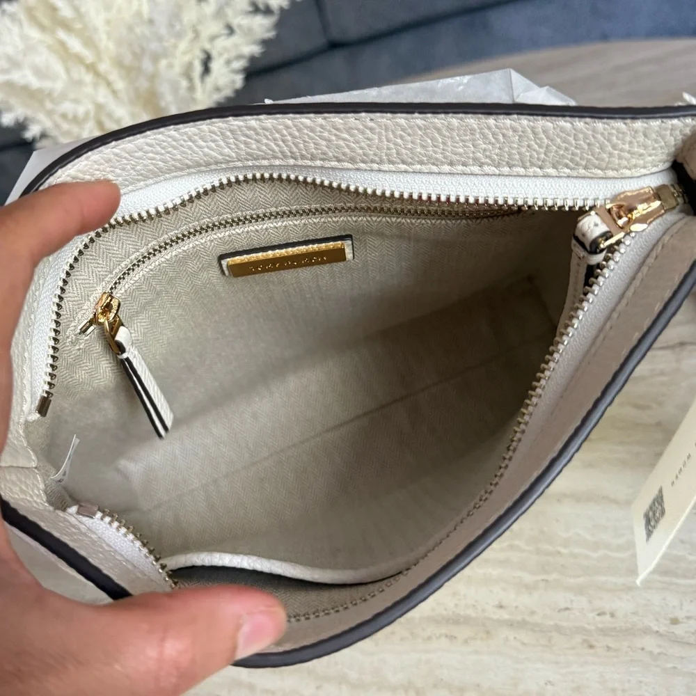 NWT , tory burch swingpack new ivory Leather crossbody
